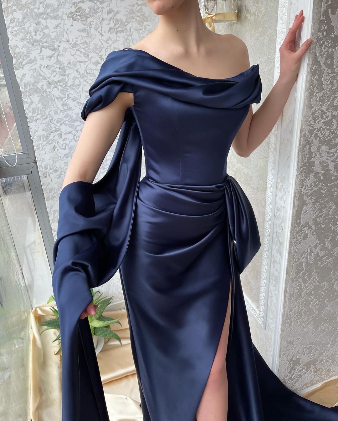 Amazing Long Navy Off-the-shoulder Mermaid Prom Dress With Slit-misshow.com