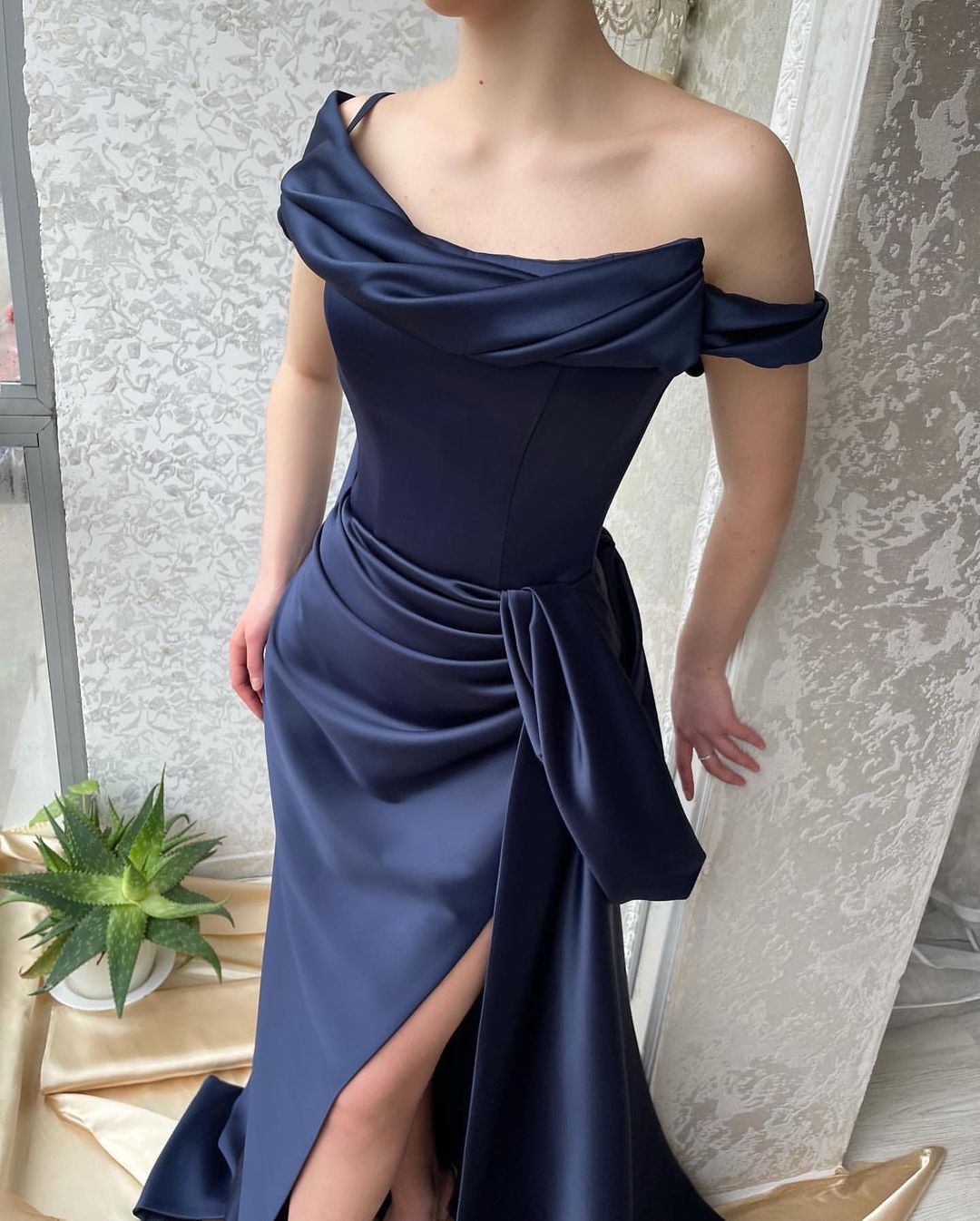 Amazing Long Navy Off-the-shoulder Mermaid Prom Dress With Slit-misshow.com