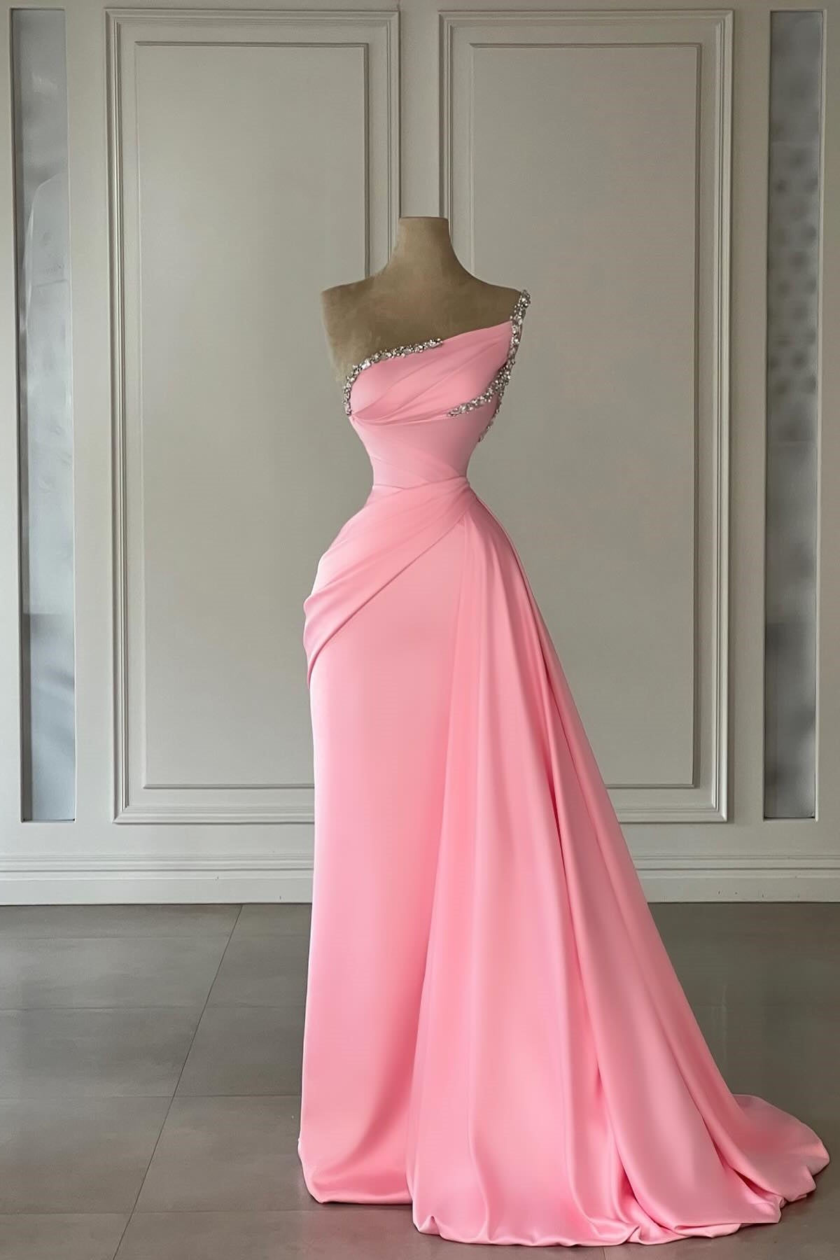 Beautiful Column Satin Strapless Sleeveless Pink Prom Dress With Rhinestone