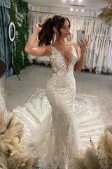 Beautiful Long Mermaid Spaghetti Straps V-neck White Wedding Dresses With Lace