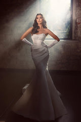 Beautiful Long Mermaid White Lace Sleeveless Wedding Dress With Appliques-misshow.com