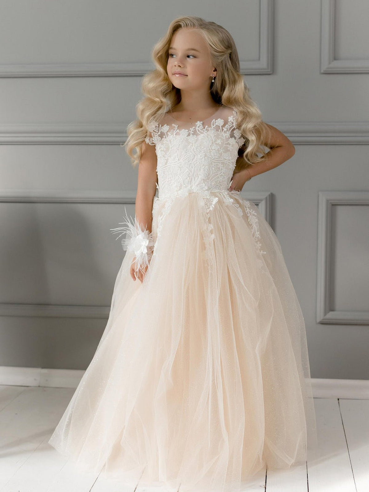 Champagne Shinning Sleeveless Ball Gown Flower Girls Dress With Lace-misshow.com