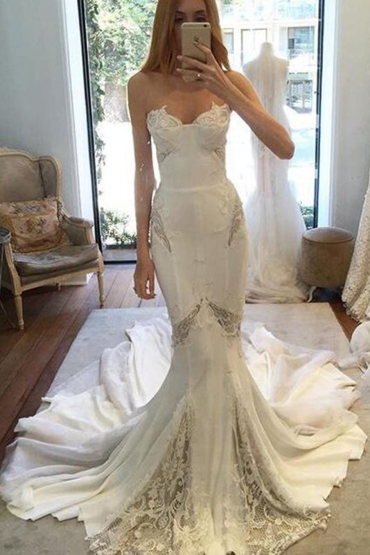 Chapel Train Sweetheart Mermaid Lace Appliques Chiffon Elegant Wedding Dresses