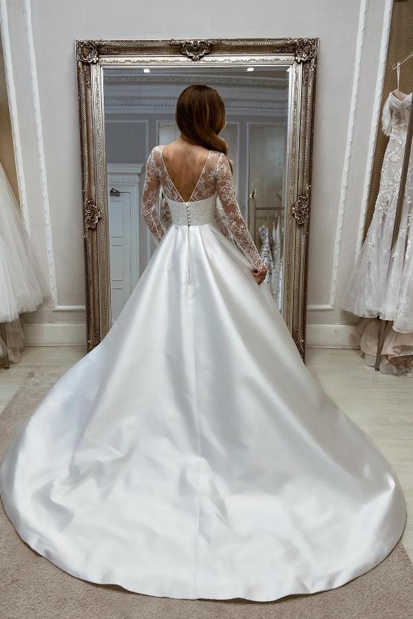 Charming Long A-line White Satin Split Wedding Dresses with Long Sleeves