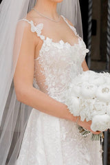 Charming Long Ivory Sleeveless Lace Wedding Dress with Detachable Train