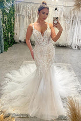 Chic Floor Length V-Neck Spaghetti Straps Sleeveless Mermaid Wedding Dress with Chapel Train-misshow.com