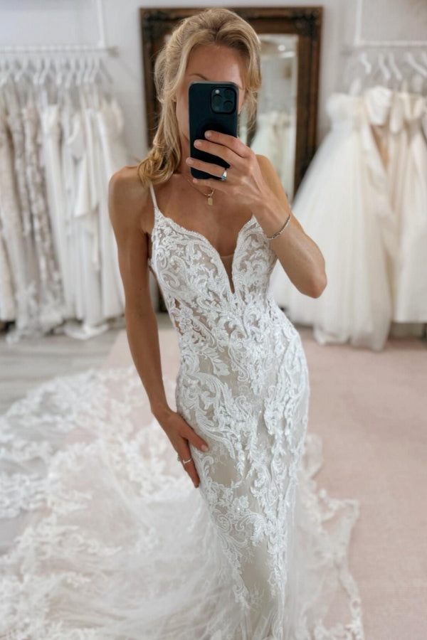 Chic Long Mermaid V-neck Spaghetti Straps Backless Lace Wedding Dress