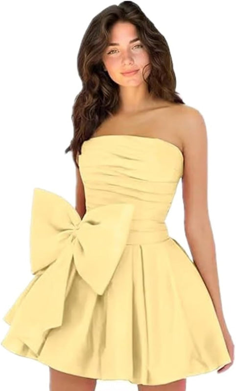 Stylish Sleeveless Ruched Short Homecoming Dresses Simple Mini Party Wear Dress with Bow