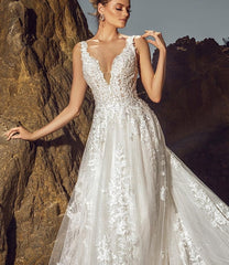 Chic Sleeveless V-Neck Wedding Dress Aline Tulle Brial Dress with Lace Appliques& Pockets-misshow.com