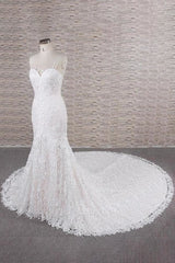 Chic Spaghetti Strap Appliques Mermaid Elegant Wedding Dresses