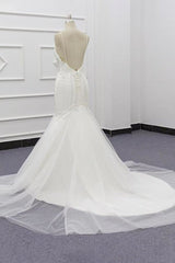 Chic Spaghetti Strap Beading Mermaid Elegant Wedding Dresses