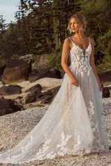 Designer A-Line Lace Spaghetti Straps Sleeveless White Wedding Dress With Appliques