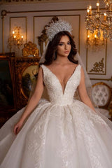 Designer Long A-line V-Neck Sleeveless Appliques Wedding Dress With Lace-misshow.com