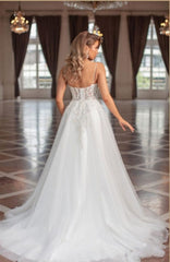 Designer Long A-line V-neck Tulle Sleeveless Wedding Dresses With Lace-misshow.com