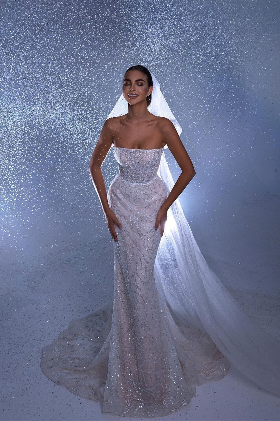 Designer Long Mermaid Sleeveless Lace Wedding Dress With Train-misshow.com