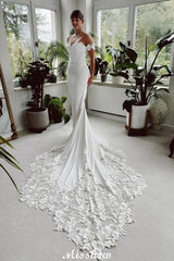 Eleagnt Long White Mermaid Off-the-shoulder Lace Wedding Dress with Train