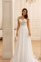 Elegant A-Line Lace Sweetheart Sleeveless White Wedding Dresses With Appliques Ruffles