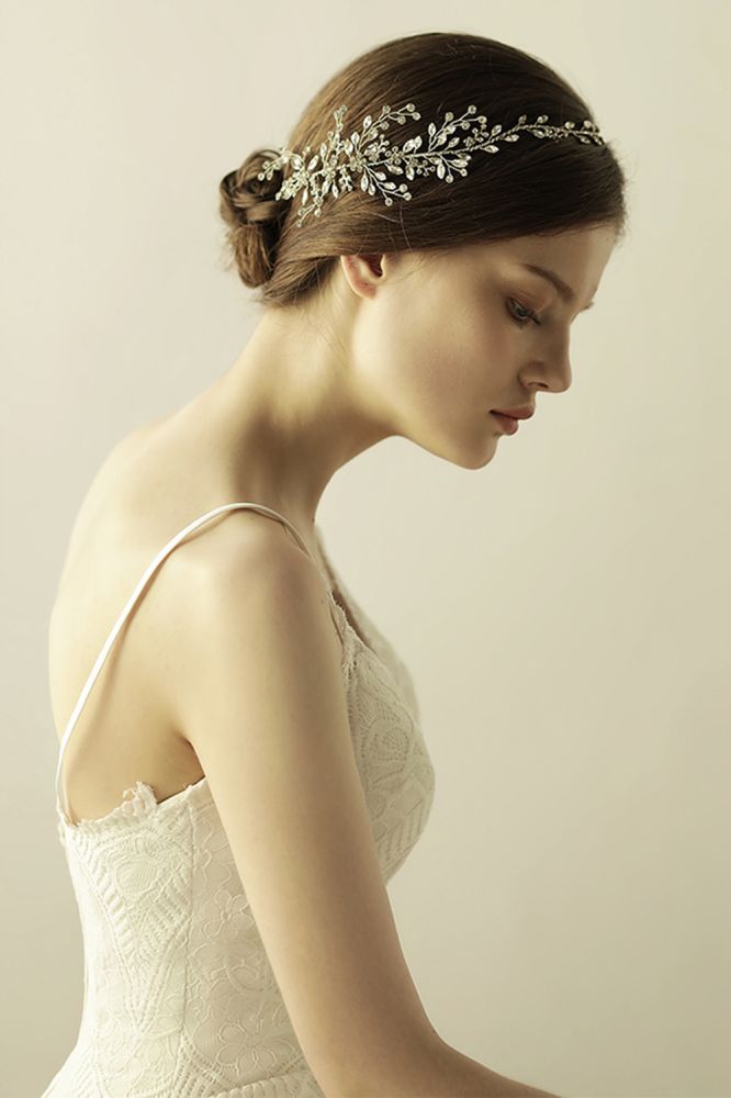 Shop MISSHOW US for a Elegant Alloy＆Rhinestone  Special Occasion ＆Wedding Headbands Headpiece with Crystal. We have everything covered in this . 