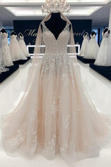 Elegant Long A-line V-neck Tulle Sleeveless Wedding Dresses with Lace