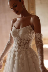 Elegant Long Ivory A-line Strapless Lace Sweetheart Wedding Dresses