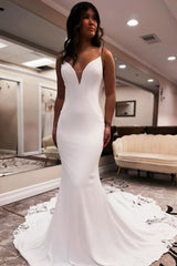 Elegant Long White Mermaid V-neck Spaghetti Straps Backless Wedding Dress with Lace