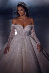 Elegant Princess A-line Off-the-shoulder Lace Appliques Wedding Dress With Long Sleeves-misshow.com