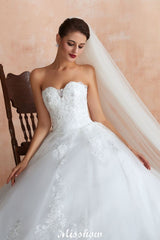 MISSHOW offers Elegant Sweetheart White Wedding Dress, Simple Tulle Beach Aline Ball Gown at a good price from White,Ivory,Tulle to A-line,Ball Gown,Princess Floor-length them. Stunning yet affordable Sleeveless .