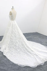 Elegant V-neck Appliques Tulle A-line Wedding Dress-misshow.com