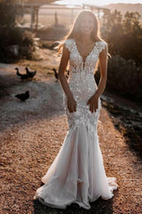 Elegant V-neck Sleeveless Mermaid Wedding Dresses with Lace-misshow.com