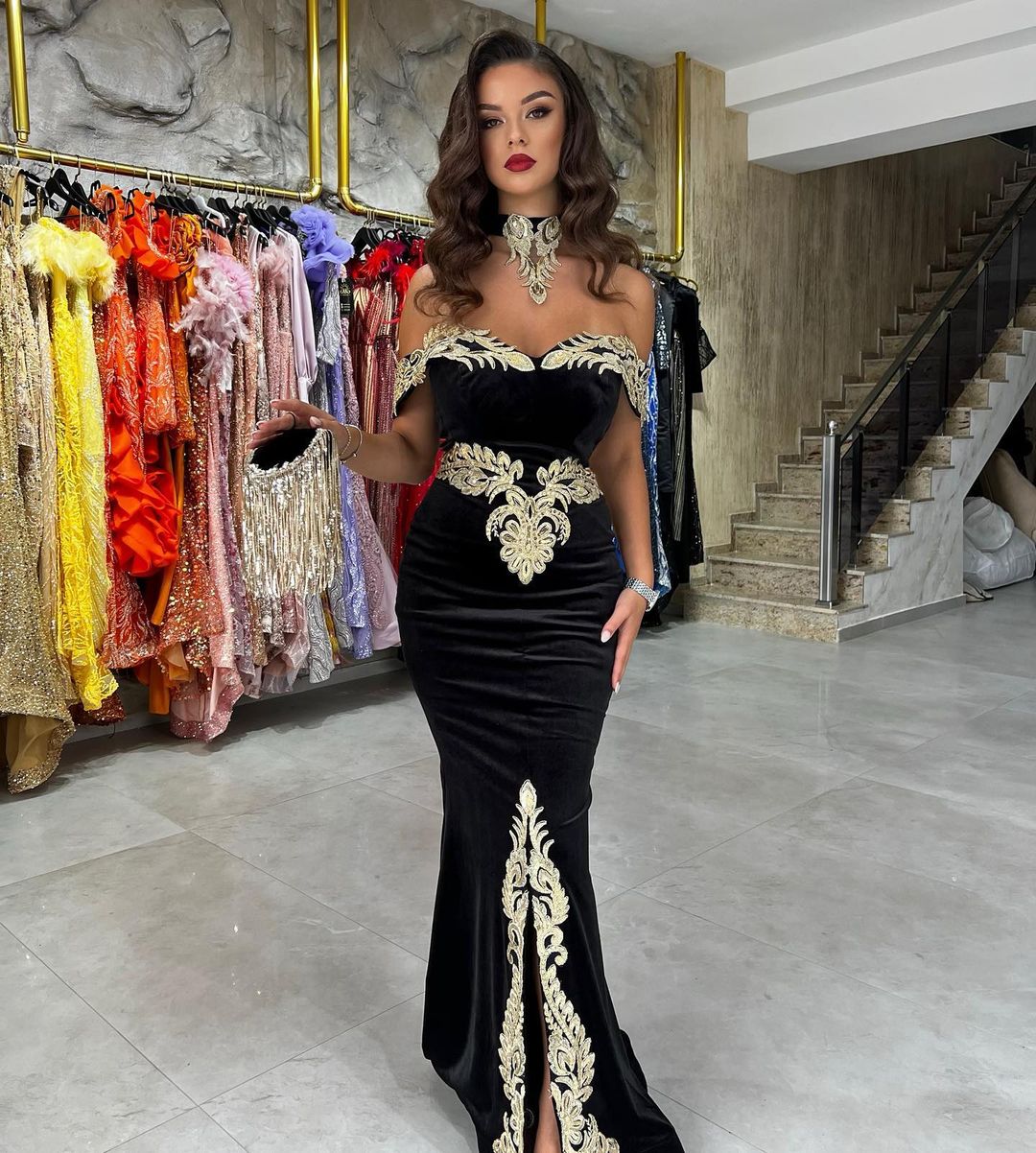 Fabulous Floor Length Off-The-Shoulder Mermaid Black Prom Dress with Appliques-misshow.com