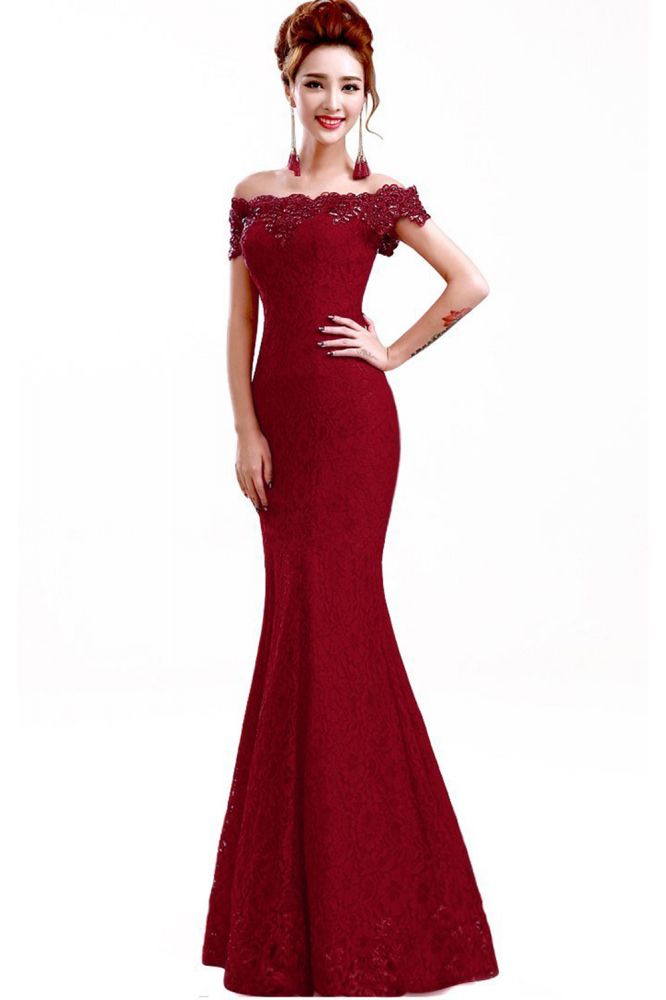 A plus size White,Ivory,Blushing Pink,Pearl Pink,Dusty Rose,Red,Burgundy,Regency,Royal Blue,Dark Navy,Black,Silver,Dark Green bridesmaid dress made of Satin,Lace are trendy for  . Shop MISSHOW with elaborately designed Lace gowns for your bridesmaids.