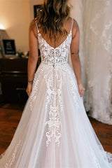 Glamorous Long White A-line Spaghetti Straps Lace Sleeveless Wedding dresses With Slit-misshow.com