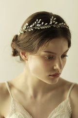 Shop MISSHOW US for a Glamourous Alloy Party Headbands Headpiece with Crystal. We have everything covered in this . 