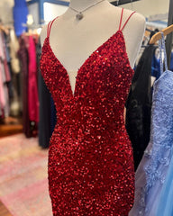 Gorgeous Short Sequined Spaghetti Straps V-neck Tight Homecoming Dress