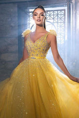 Gorgeous Yellow Sequined Sleeveless Long A-line Prom Dress With Beads-misshow.com