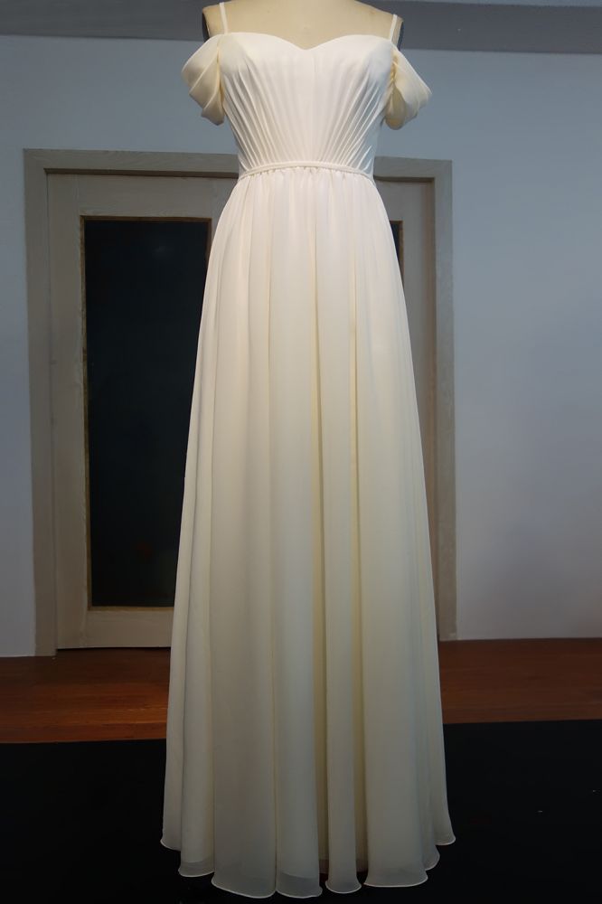 MISSHOW offers Ivory Spaghetti Sweetheart A-line Floor Length Ruffled Chiffon Prom Dresses at a cheap price from Ivory, 30D Chiffon to A-line Floor-length hem. Stunning yet affordable Sleeveless Realdressphotos.