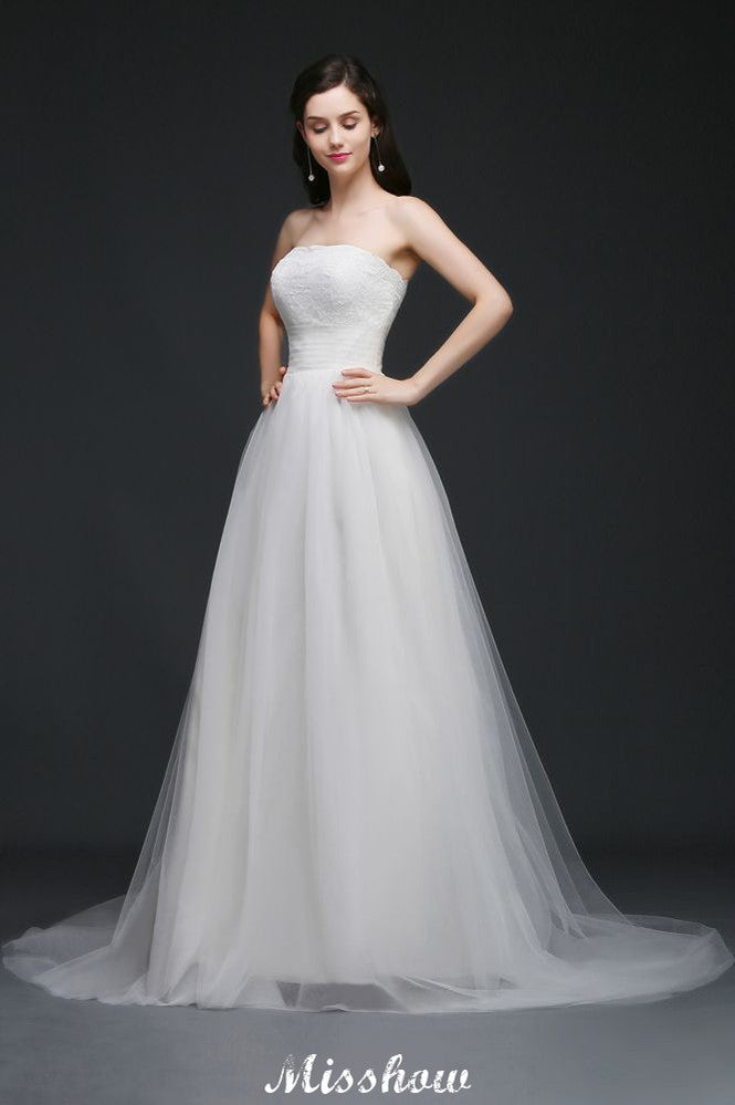 This elegant Strapless Tulle wedding dress with Lace could be custom made in plus size for curvy women. Plus size Sleeveless A-line bridal gowns are classic yet cheap.