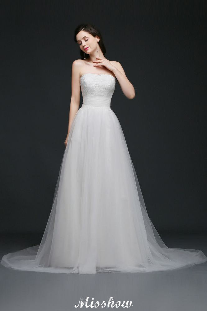 This elegant Strapless Tulle wedding dress with Lace could be custom made in plus size for curvy women. Plus size Sleeveless A-line bridal gowns are classic yet cheap.