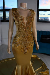 Luxurious Mermaid Satin V-Neck Sleeveless Yellow Prom Dresses With Beading