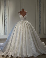 Luxurious Straps Sweetheart Lace Sleeveless Ball Gown Wedding Dresses-misshow.com