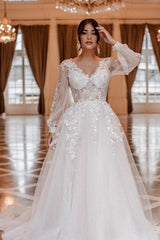 Modern A-line V-neck Lace Wedding Dresses With Long Sleeves-misshow.com