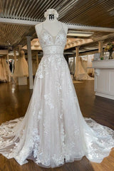 Modern Spaghetti Straps A-Line Wedding dresses With Lace-misshow.com