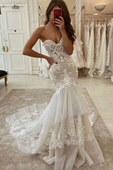 Sweetheart tulle hotsell wedding dress