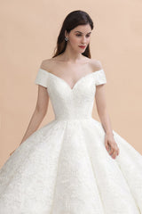 Off Shoulder Floor Length Bridal Gowns Lace Appliques Chapel Train Wedding Dress-misshow.com