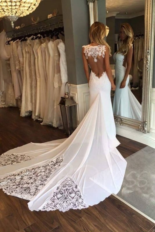 Pretty Sheath Sleeveless Long Beach with Lace Elegant Wedding Dresses