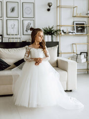 Romantic Long Sleeves White Tulle Lace Appliques Flower Girl Dress-misshow.com