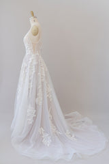 Spaghetti Strap Lace Appliques Tulle Wedding Dress-misshow.com